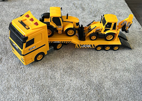Jcb toy low loader transporter - jcb,